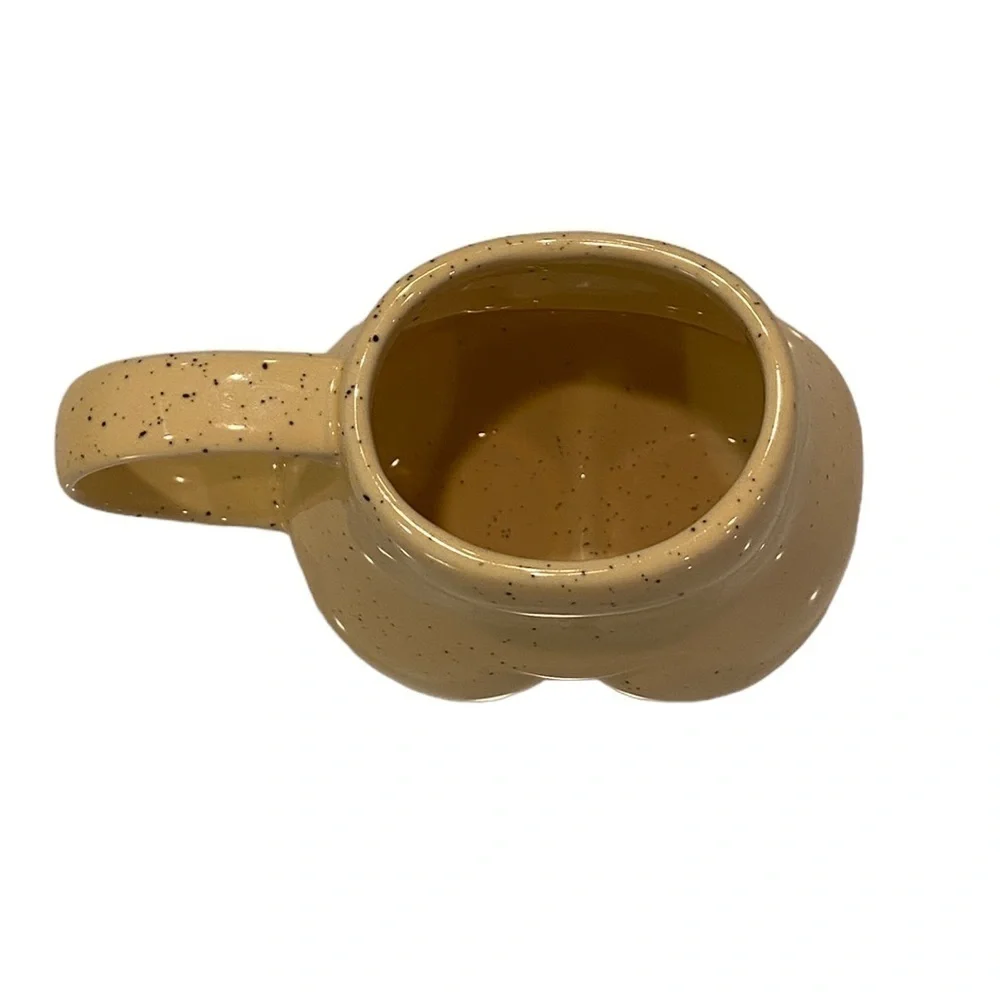 UO Home Novelty Funny Butt Shaped Ceramic Coffee Water Cup  Tea Cup 10 oz.